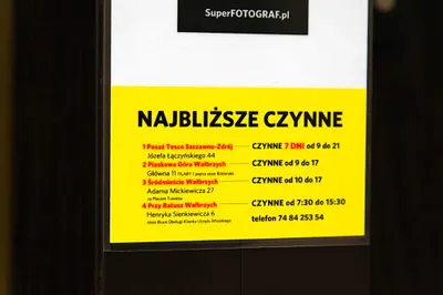 Kodak Express Super Fotograf Wałbrzych przy Ratusz